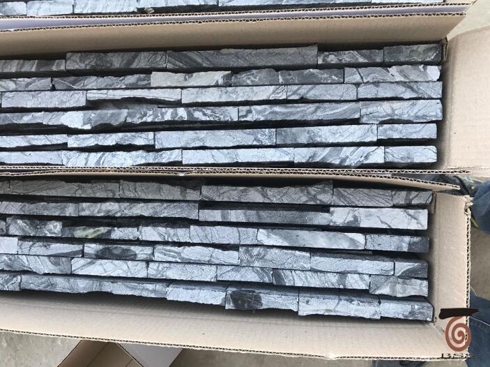 Flooring tiles