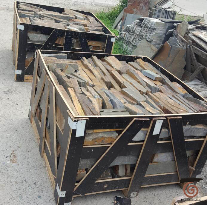 Flooring tiles